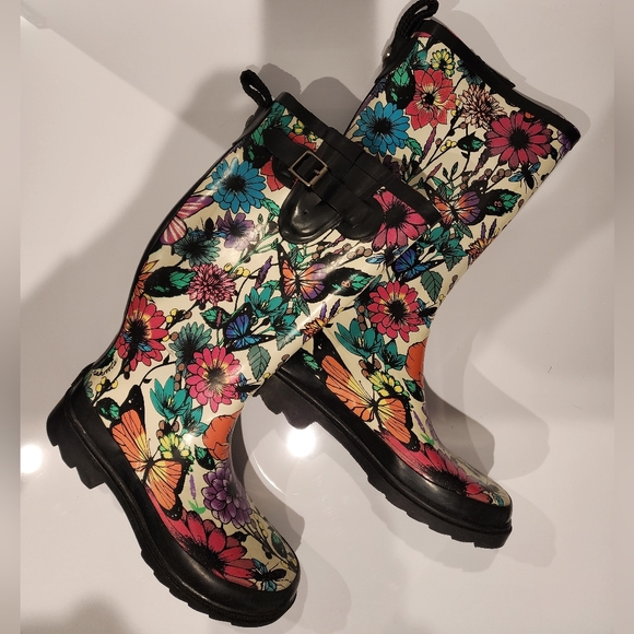 Floral Rainboots - EXCELLENT condition - Picture 1 of 8